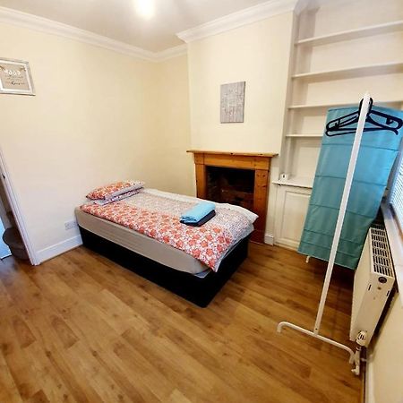 Chelmsford Centre House Apartment Bagian luar foto