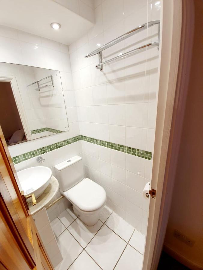 Chelmsford Centre House Apartment Bagian luar foto